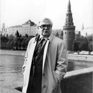 Mikhail Shatrov: biografia și calea creativă