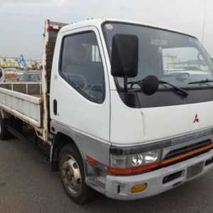 `Mitsubishi Kanter` - un camion japonez de mică capacitate, produs în Rusia