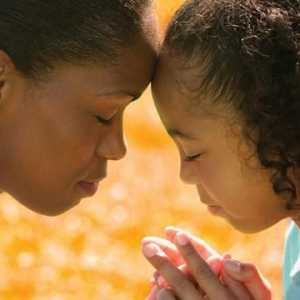 Rugăciunea mamei pentru fiică este o lumânare neclintită a iubirii