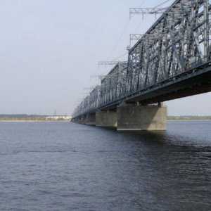 Podul imperial din Ulyanovsk: fotografie, descriere