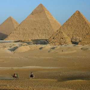 Ce limbă se vorbește în Egipt? Excursie la istorie și zilele noastre