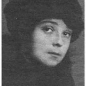 Nadezhda Volpin este soția civilă a poetului Serghei Yesenin. Biografie, creativitate