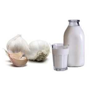 Medicină tradițională: lapte cu usturoi pentru toate ocaziile