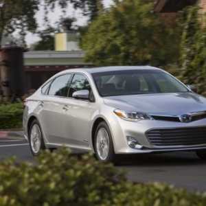 Revizuirea noului sedan `Toyota Avalon` 2013