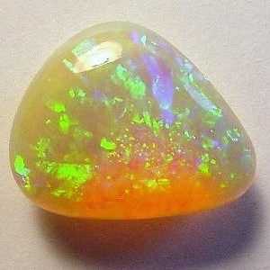 Fire opals: originea și proprietățile mineralelor nobile