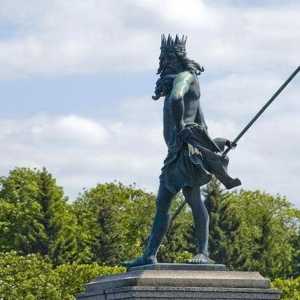 Fântâna restaurată `Neptune` din Peterhof a mulțumit spectatorilor