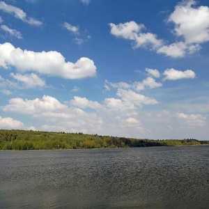 Lacul Torbeevo: pescuit și recreere