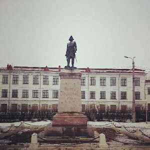 Monumentul lui Petru 1 din Arhanghelsk: istoria creației și adresa exactă