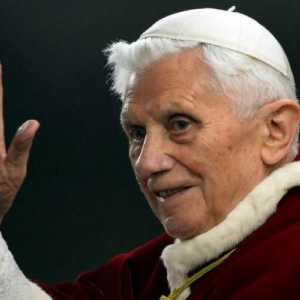 Papa Benedict al XVI-lea: biografie și fotografii