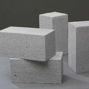 Blocuri de spumă de beton: avantajele și dezavantajele materialelor