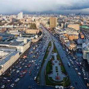 `Площадь трех вокзалов` в Москве. Там, куда съезжаются со всех уголков России и СНГ