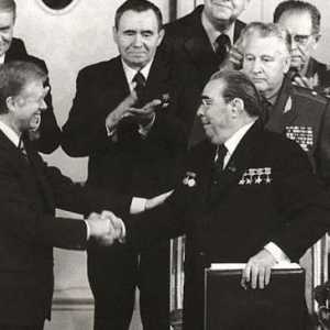 Semnarea tratatului SALT-1 între URSS și SUA: data. Negocierile privind limitarea armelor strategice