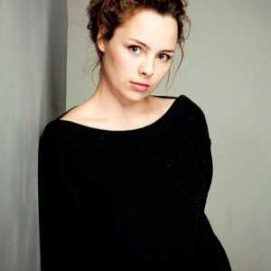 Polina ("Stagiari"): actrița Yana Guryanova și calea ei către seria de serii de…