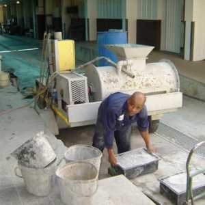 Producem beton spumos cu mâinile noastre