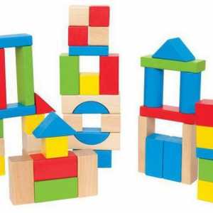 Dezvoltarea jucăriilor pentru copiii de 4-5 ani: designeri, seturi pentru jocuri subiecte, jucării…
