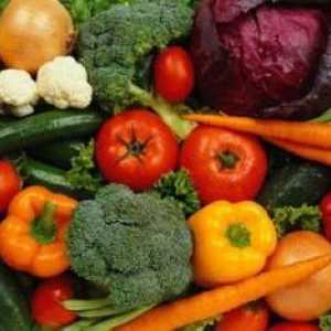 Reteta pentru salata de legume cu ulei vegetal: gustos si sanatos