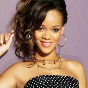 Rihanna - tunsoarea cântăreței sau câți dintre noi mai așteaptă în față?