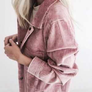 Jachetă roz: cu ce să purtați și cum să alegeți o nuanță de aspectul exterior al exteriorului
