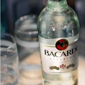 Cu ceea ce beau "Bacardi": istoria băuturii, soiurile sale, precum și rețete de…