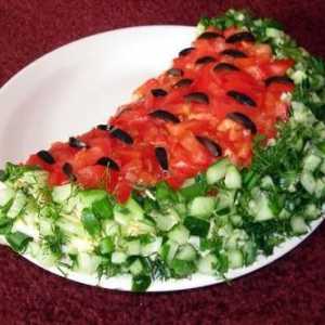 Salată `pepene verde`. Cum sa preparati o salata sub forma unui pepene verde