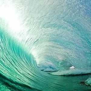 Cel mai mare val din lume: încă înainte