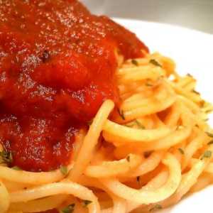 Sos de spaghete din roșii: diferite opțiuni de gătit