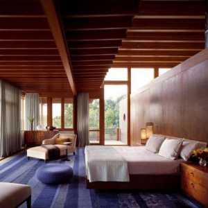 Dormitor într-o casă din lemn: evidențiază design-ul