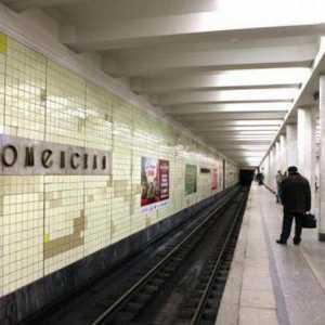 Stația de metrou `Kolomenskaya`: cafenele, restaurante, magazine. Muzeul-rezervație…