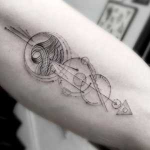 Style `Line`ork` - tatuaj din linii