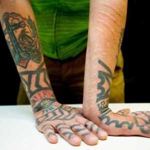 Tattoo pe cicatrice este o modalitate de a ascunde un defect