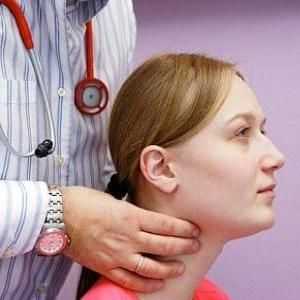 Tiroidita glandei tiroide, simptome și tratament