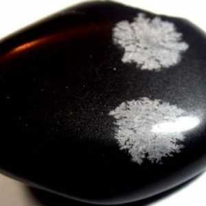 Proprietăți magice unice și puternice ale pietrei obsidian