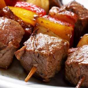 Delicioase kebab de carne de porc: o reteta in maioneza cu suc de lamaie