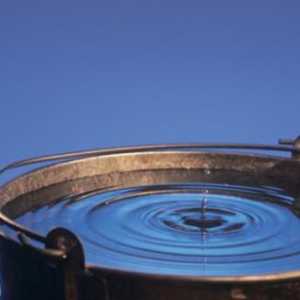 "Apa nu se toarnă": sensul frazeologiei și exemple de utilizare a acesteia