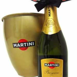 Alegeți, beți și mâncați un vin spumos Martini Prosecco