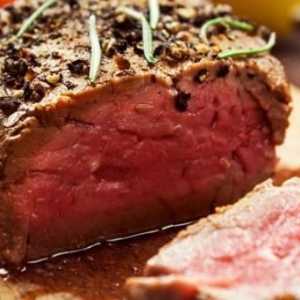 Coaceți carnea de vită în cuptor pur și simplu