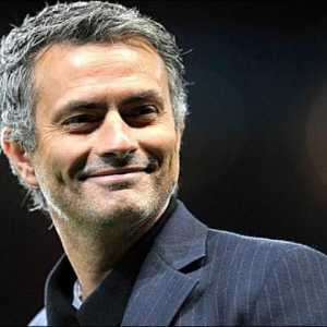 Jose Mourinho (Jose Mourinho): biografia și viața personală a antrenorului `Chelsea`