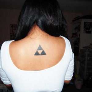 Valoarea tatuajului `triunghi`: un înțeles profund într-o imagine mică